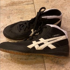 ASICS wrestling/gym shoes